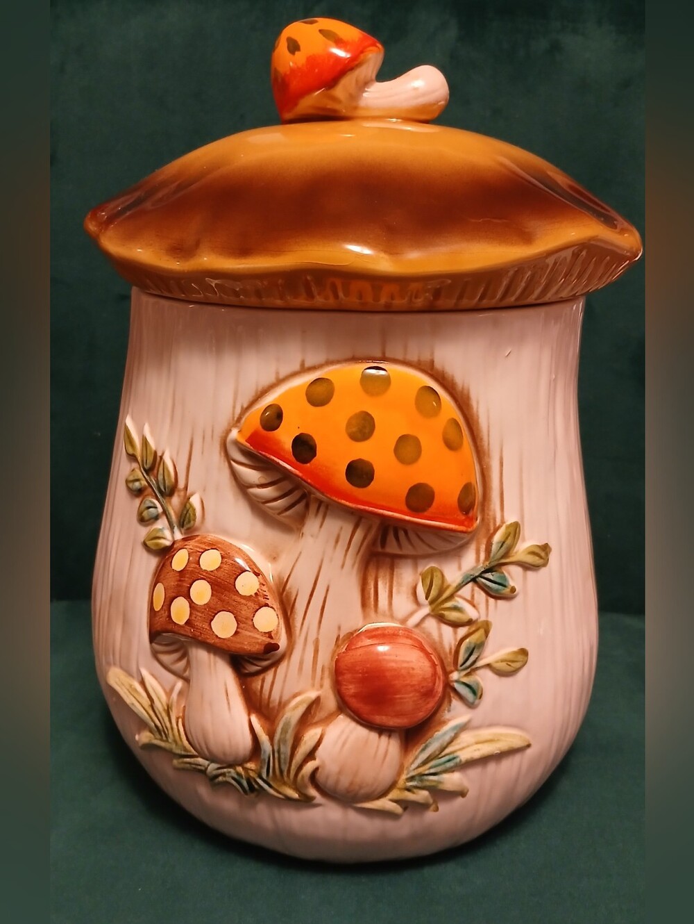 Sears đ Merry Mushroom đ Ceramic - Xtra Large Canister Jar đ 11.5" Height
